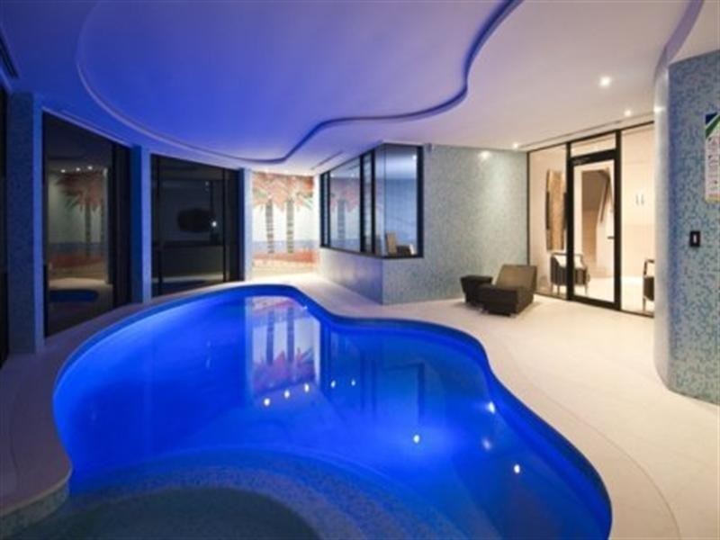 Sovereign Islands QLD 4216