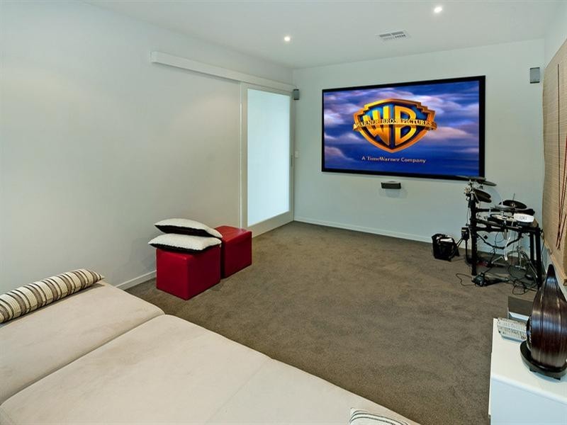 95 Compass Drive, Biggera Waters QLD 4216