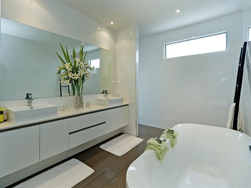 95 Compass Drive, Biggera Waters QLD 4216