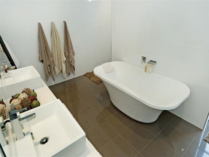 95 Compass Drive, Biggera Waters QLD 4216
