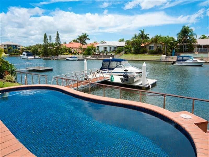 10 Grand Canal Way, Runaway Bay QLD 4216