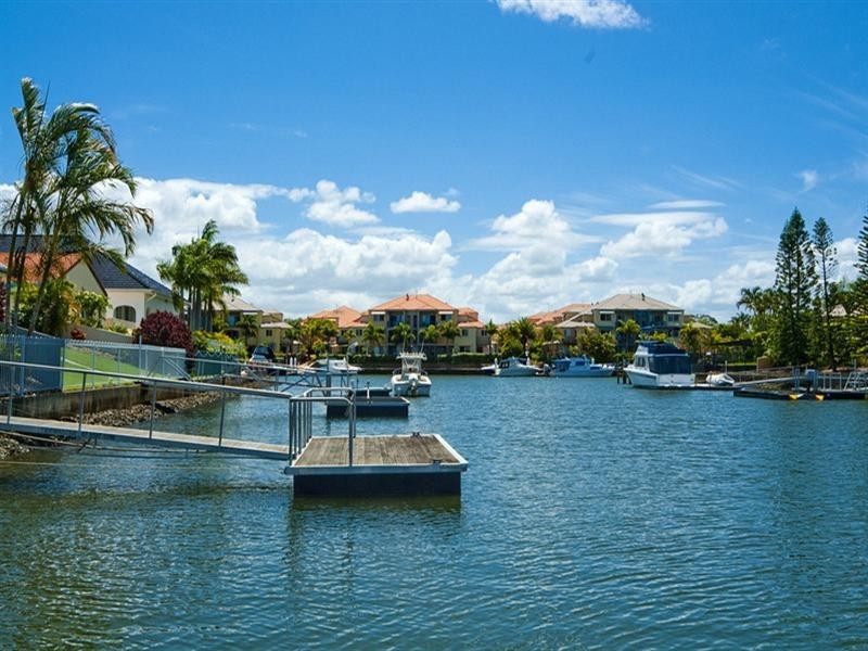 10 Grand Canal Way, Runaway Bay QLD 4216