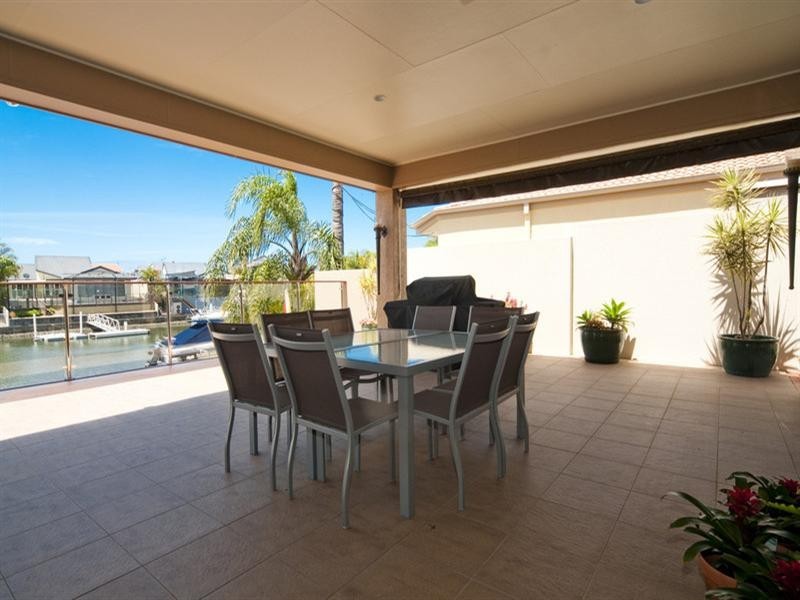 10 Grand Canal Way, Runaway Bay QLD 4216
