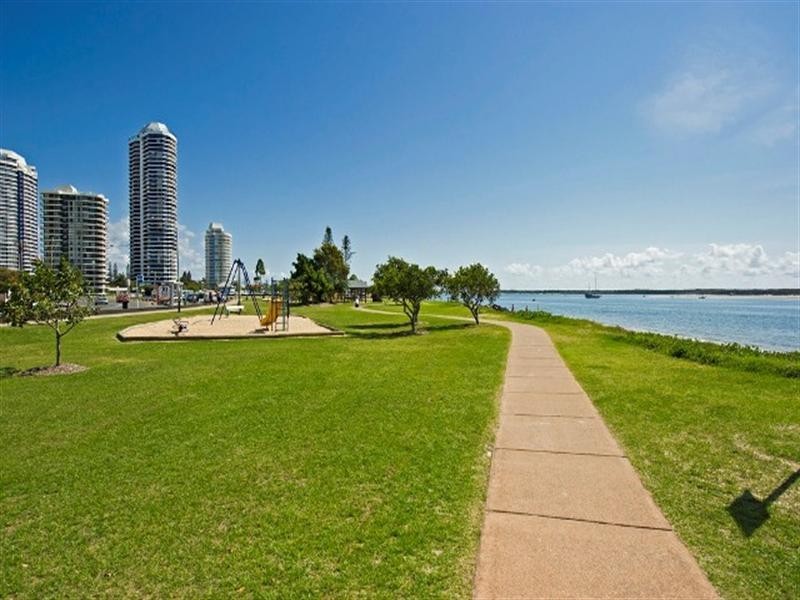 4/534 Marine Parade, Biggera Waters QLD 4216