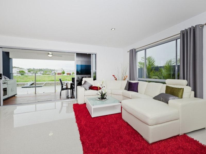 13 Harbourvue Court, Helensvale QLD 4212