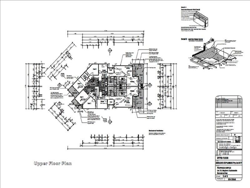 30 Anglers Esplanade, Runaway Bay QLD 4216