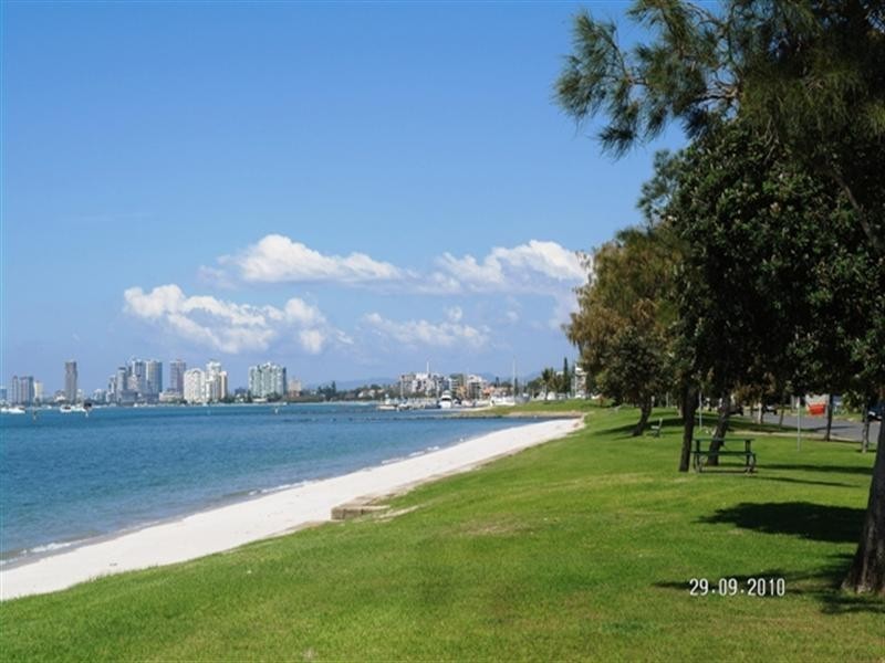 30 Anglers Esplanade, Runaway Bay QLD 4216