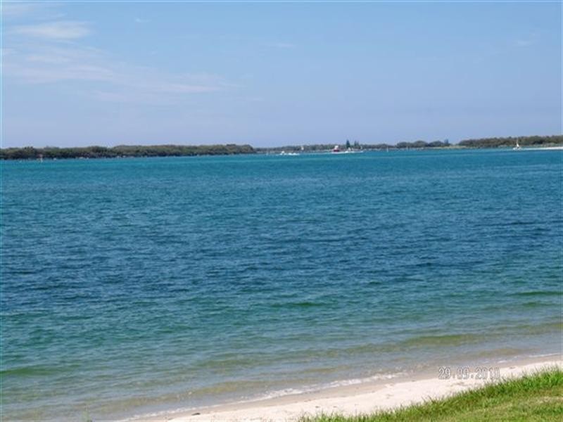 30 Anglers Esplanade, Runaway Bay QLD 4216