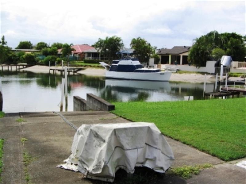Paradise Point QLD 4216