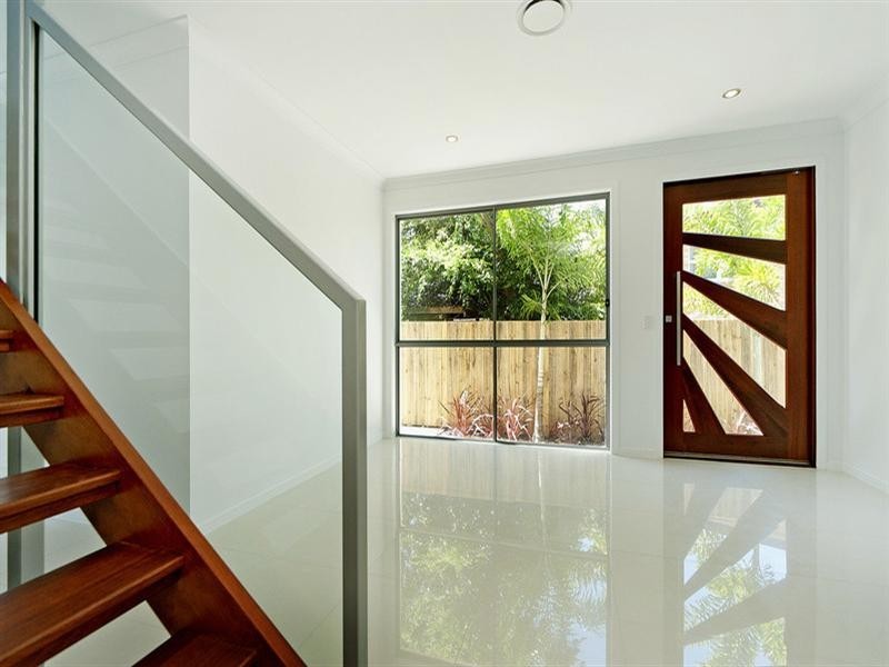 1/3 Jasmine Avenue, Hollywell QLD 4216
