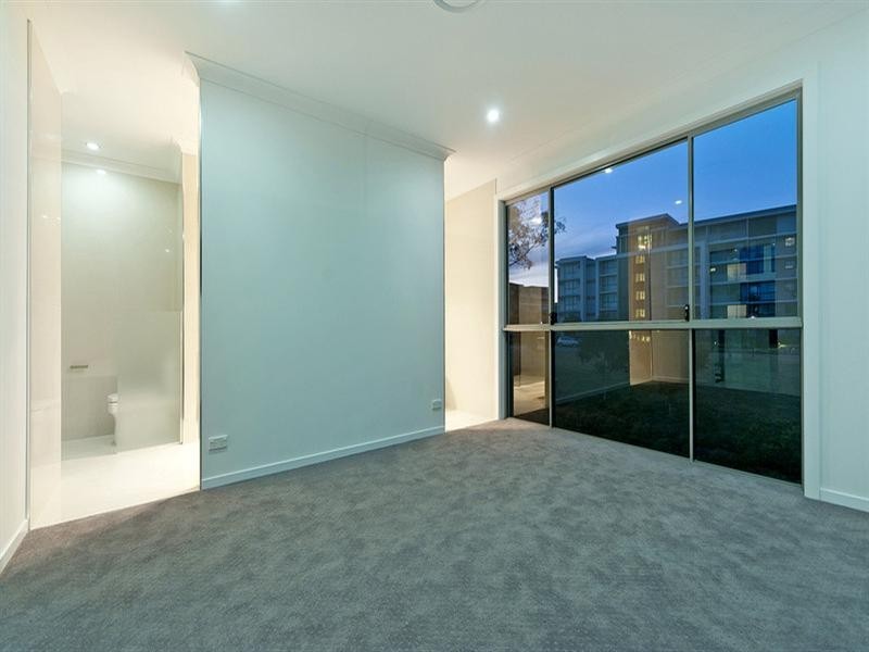1/3 Jasmine Avenue, Hollywell QLD 4216
