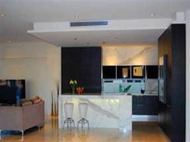 Sovereign Islands QLD 4216