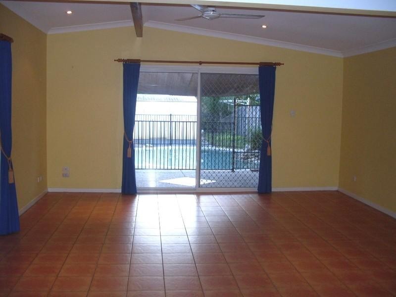 39 Mungera Street, Biggera Waters QLD 4216