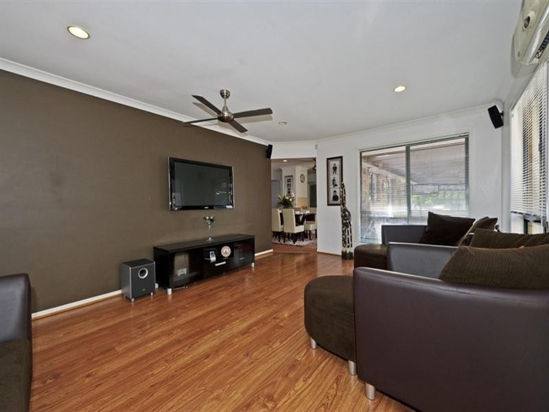 102 Sidney Nolan Drive, Coombabah QLD 4216