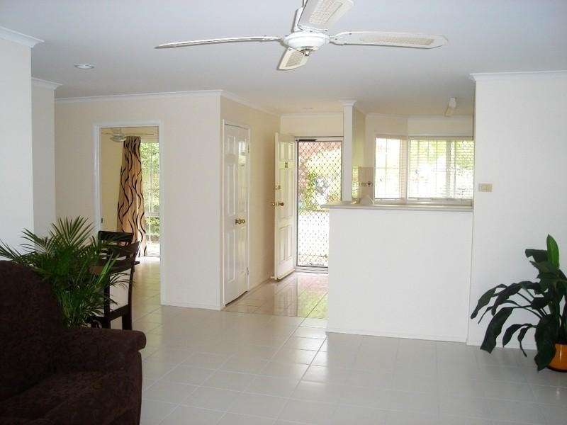 32/27 Rain Tree Glen, Coombabah QLD 4216