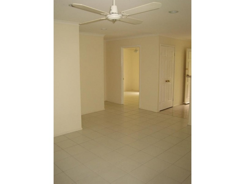 32/27 Rain Tree Glen, Coombabah QLD 4216