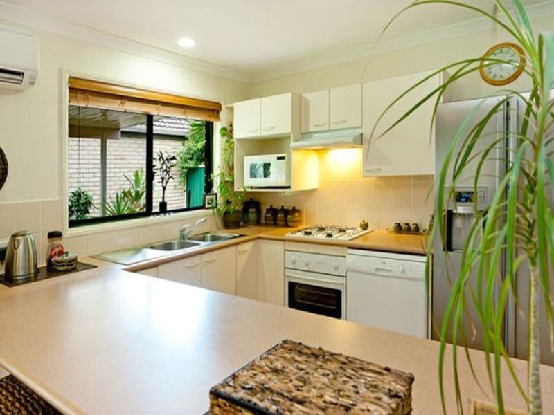 48 Seidler Place, Coombabah QLD 4216