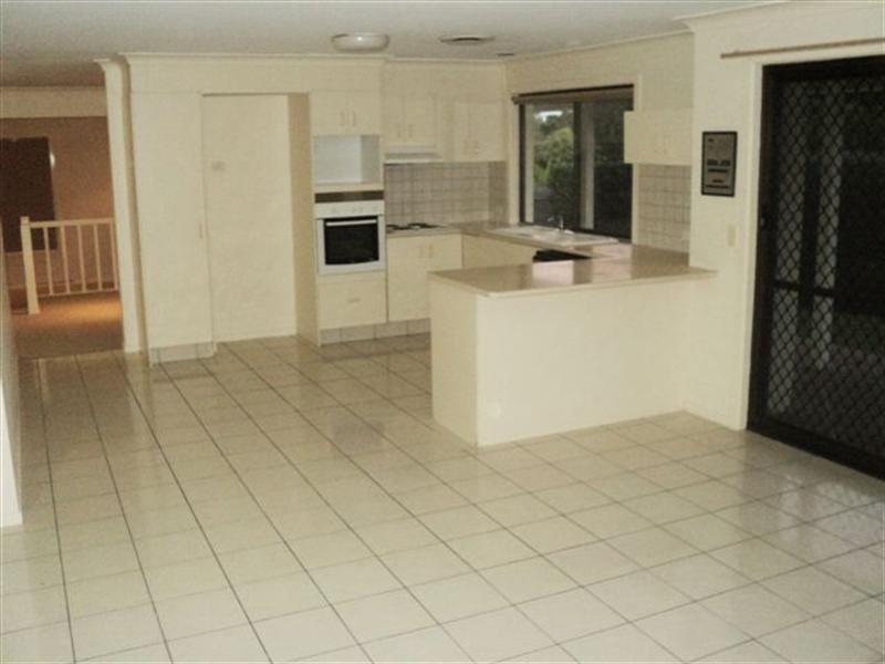 Labrador QLD 4215