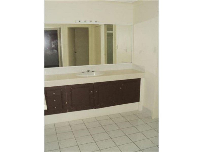 Labrador QLD 4215