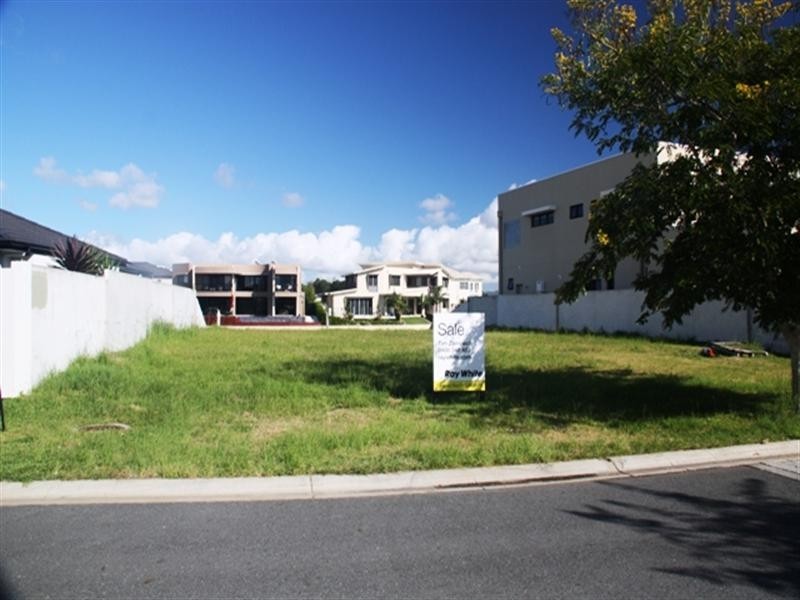 50 East Quay Drive, Biggera Waters QLD 4216