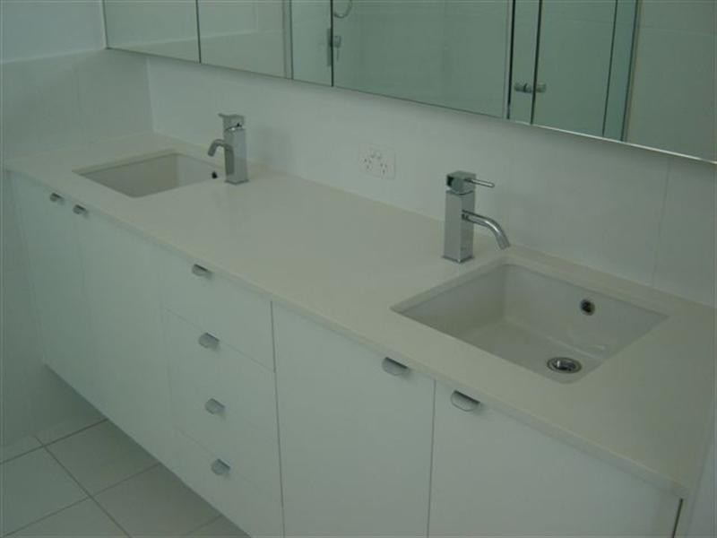 5/10 Oatland Esplanade, Runaway Bay QLD 4216
