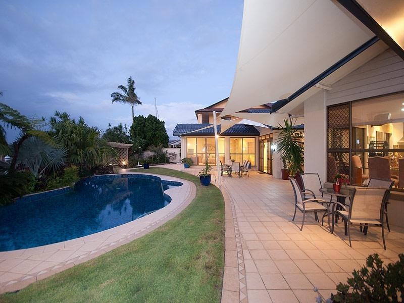 20 Kavieng Crescent, Runaway Bay QLD 4216