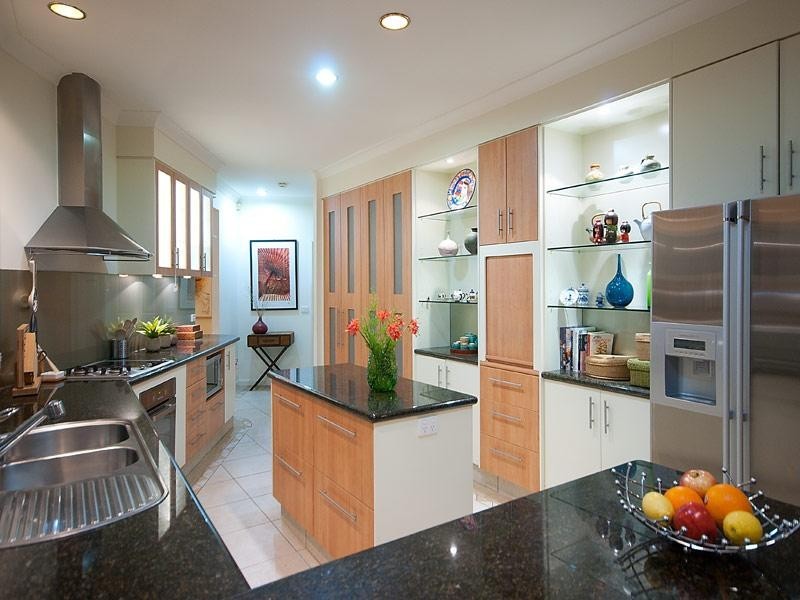 20 Kavieng Crescent, Runaway Bay QLD 4216