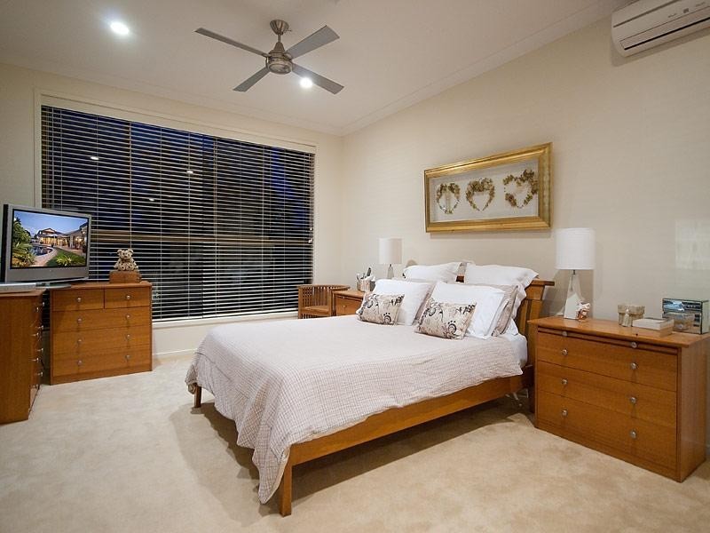 20 Kavieng Crescent, Runaway Bay QLD 4216