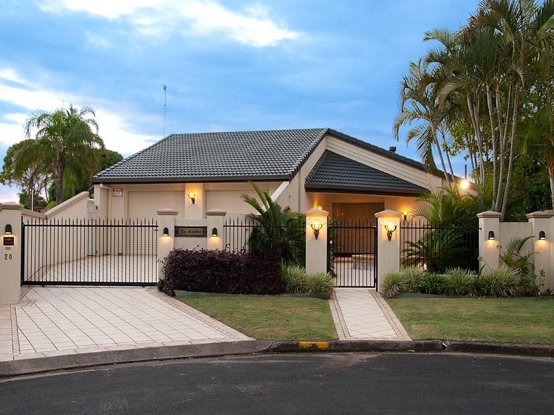 20 Kavieng Crescent, Runaway Bay QLD 4216
