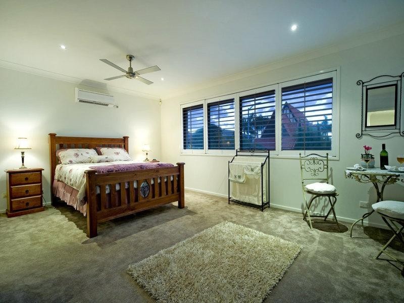6 Dirk Hartog Place, Hollywell QLD 4216