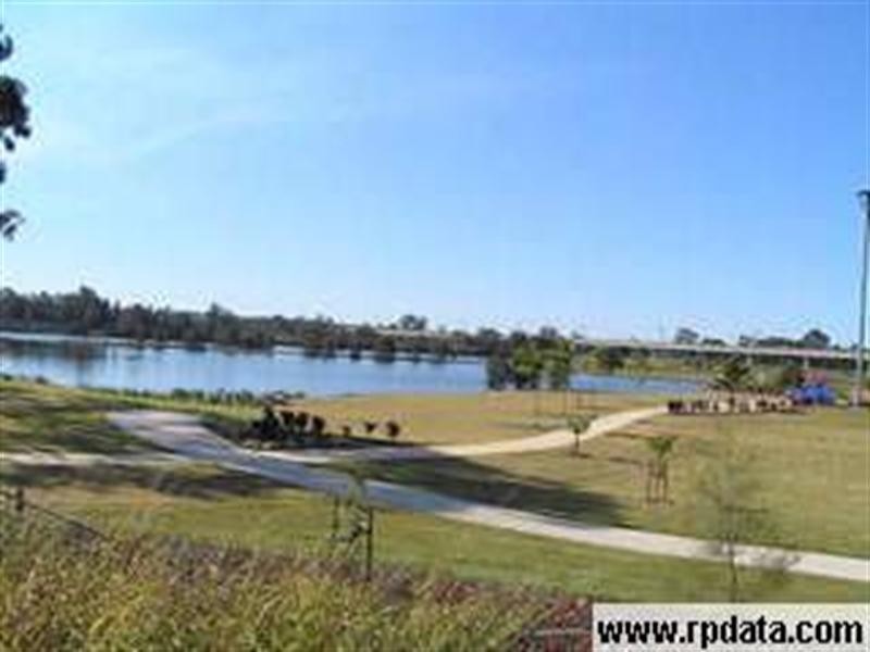 14 Fleetwood Court, Helensvale QLD 4212