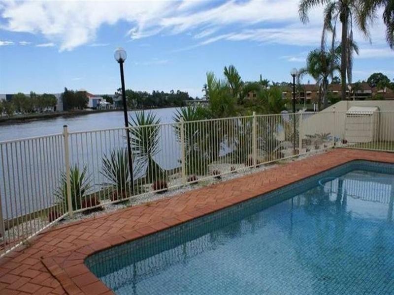 10/131 Morala Avenue, Runaway Bay QLD 4216