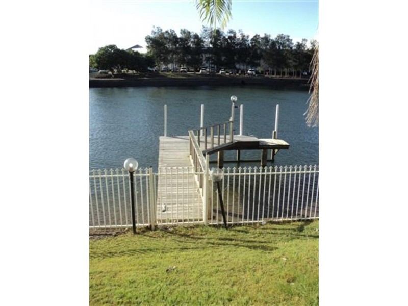 10/131 Morala Avenue, Runaway Bay QLD 4216