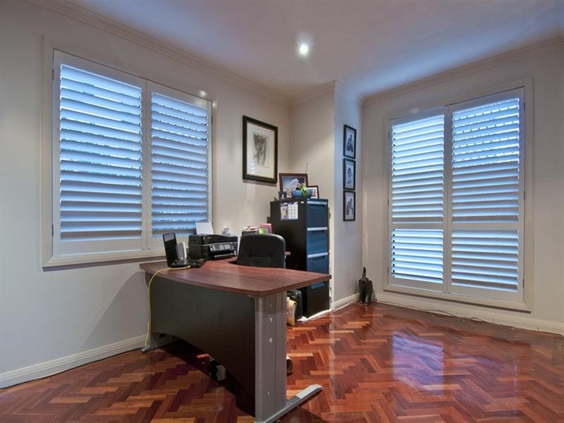 37 South Quay Drive, Biggera Waters QLD 4216