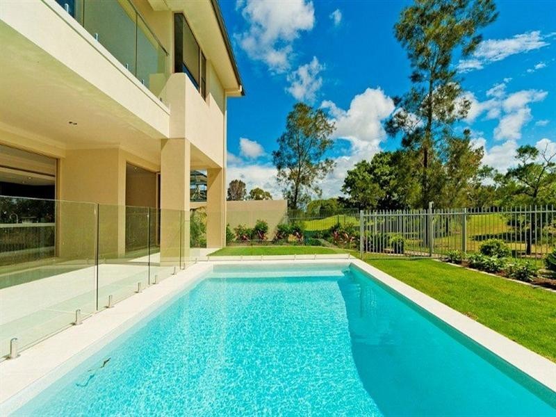 Hope Island QLD 4212