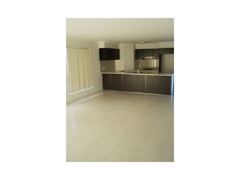 69 Codrington Circuit, Pacific Pines QLD 4211