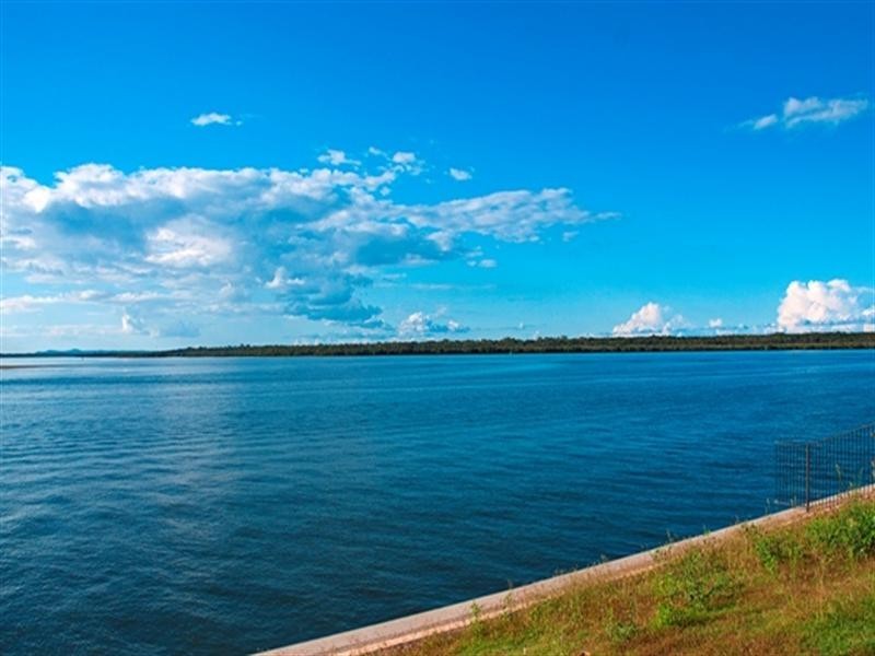 Sovereign Islands QLD 4216