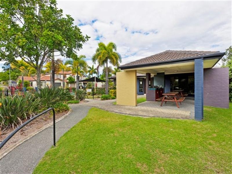 152/590 Pine Ridge Road, Coombabah QLD 4216