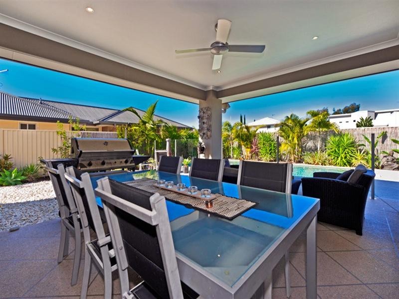 13 Costa Del Sol Avenue, Runaway Bay QLD 4216