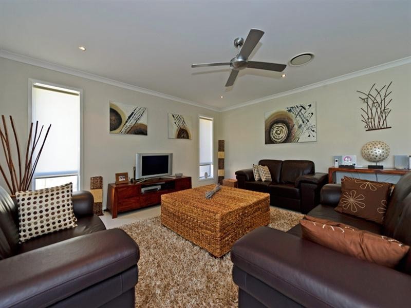 13 Costa Del Sol Avenue, Runaway Bay QLD 4216