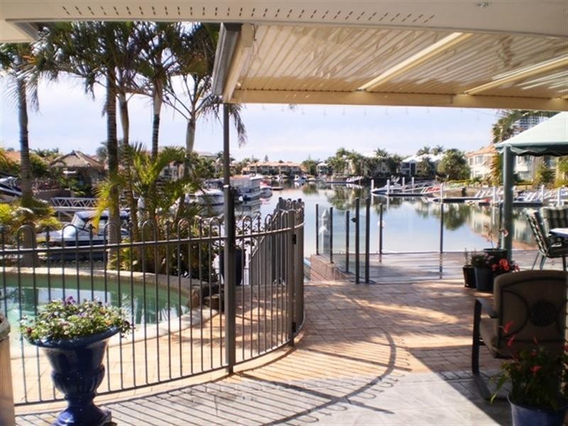 103 Morala Avenue, Runaway Bay QLD 4216