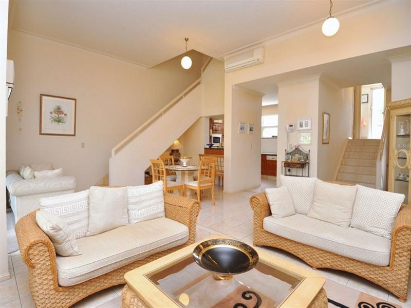 43/100 Morala Avenue, Runaway Bay QLD 4216