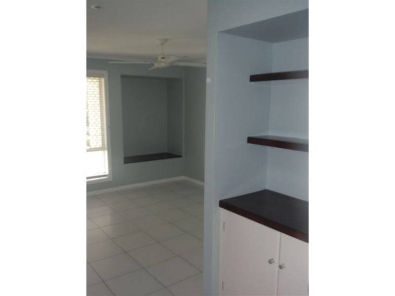 2/33 Botanical Drive, Labrador QLD 4215