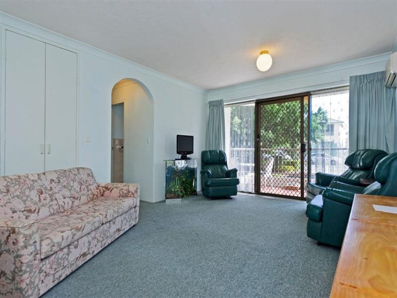 3/9 Bayview Street, Runaway Bay QLD 4216