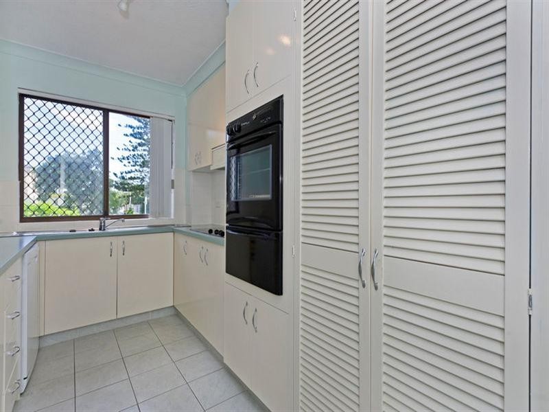 3/9 Bayview Street, Runaway Bay QLD 4216