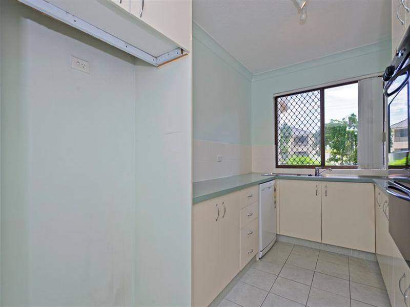 3/9 Bayview Street, Runaway Bay QLD 4216