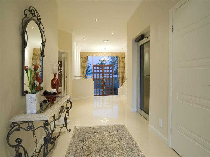 46 Shearwater Esplanade, Runaway Bay QLD 4216