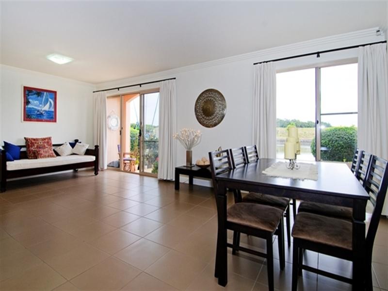 60 John Lund Drive, Hope Island QLD 4212