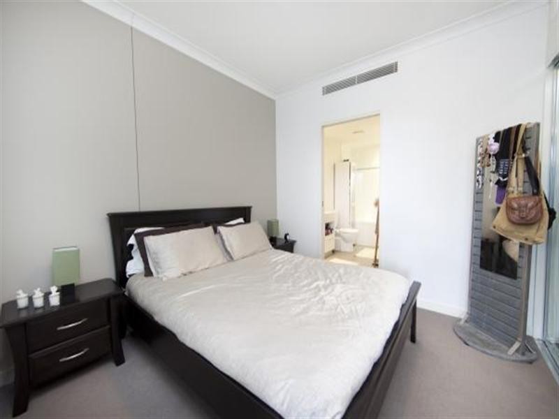 204/430 Marine Parade, Biggera Waters QLD 4216