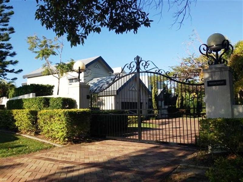 7063 Riverview Crescent, Sanctuary Cove QLD 4212